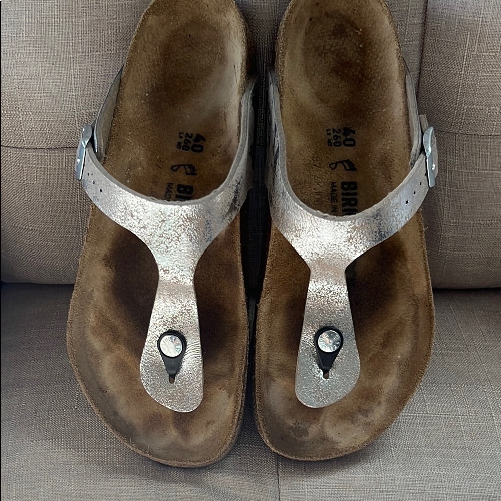 Silver Metallic Birkenstock T-Strap Sandals - Size 9